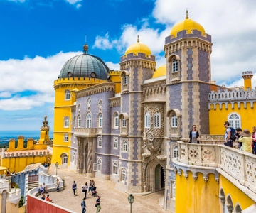 Lisbon: Sintra, Pena Palace, Cabo Roca Coast & Cascais Tour
