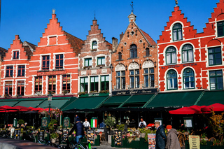 Excursion d'une journée à Bruges au départ de Paris avec croisière canal
