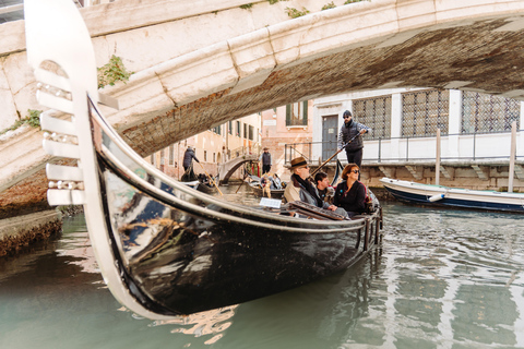 Venice: St. Mark's Basilica, Doge's Palace & Gondola Ride Private: Doge's Palace, Gondola Ride & St. Mark's Basilica