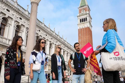 Murano: Gondola tours