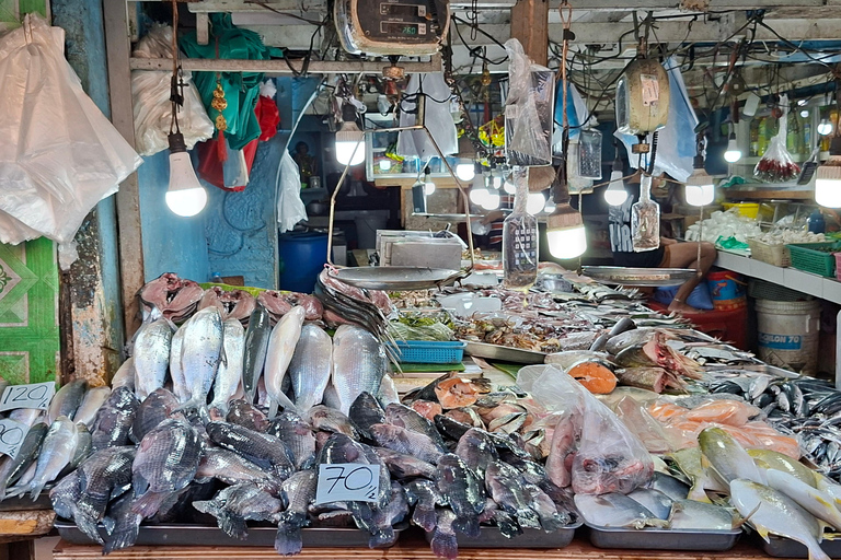 Manila: Market Tour and Filipino Cooking Class