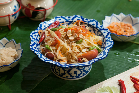 Bangkok: Cooking Class with Market Visit & Tuk Tuk Ride