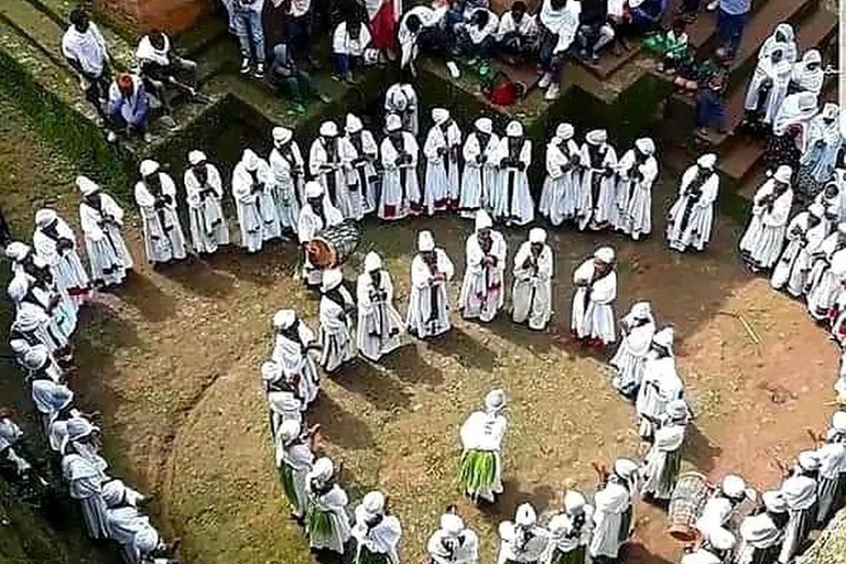 Z Addis Abeby: 4-dniowa wycieczka świąteczna do Lalibeli.Z Addis Abeby: świąteczna wycieczka do Lalibeli.