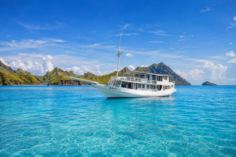 Labuan Bajo: 3-Day Komodo Sailing Ocean View Cabin All Fees Standard Boat | Sharing Room Ocean View | Tiket not Included
