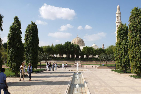 Grand Mosque, Nakhal Fort & Wakan Village Tour