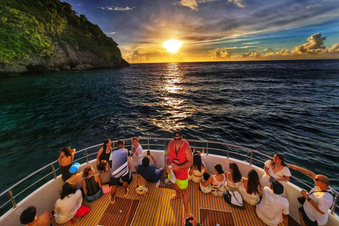 Boracay: Shared Trimaran Ocean Party with Live DJ Onboard