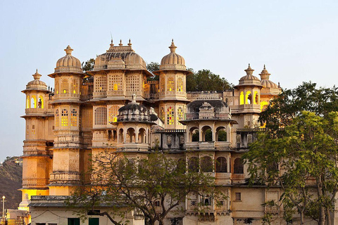 Udaipur : Visite d'une jounée privée avec guide et voiture