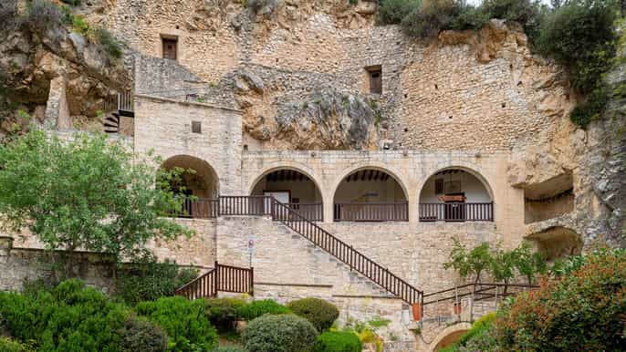 Monasterio de San Neófito y Latchi: excursión guiada en francés.