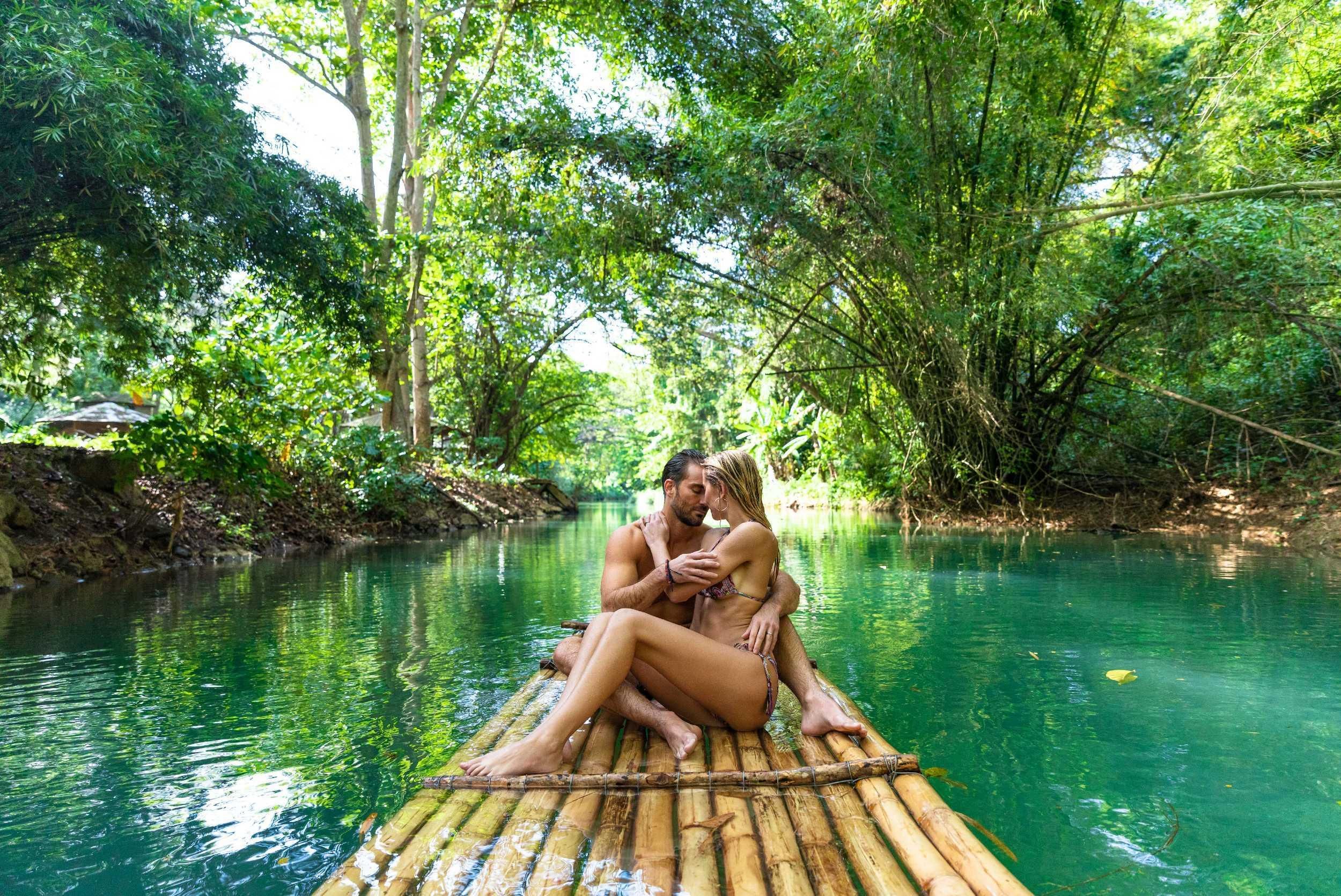 Ab Montego Bay: Bambusfloßfahrt auf dem Martha Brae River