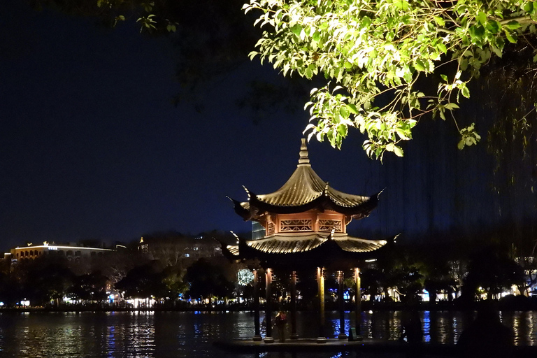 Hangzhou: West Lake Legends Walking Tour