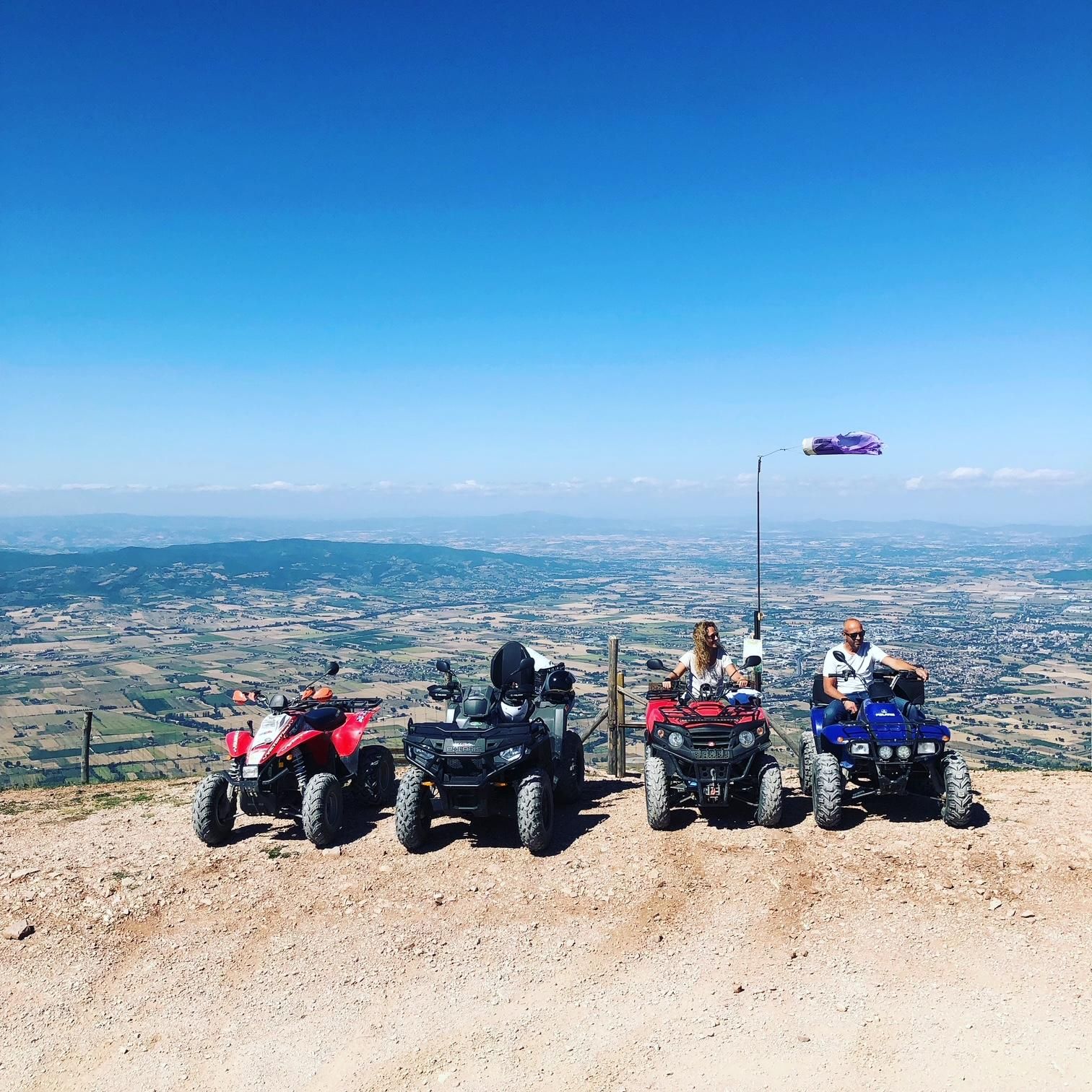 Assisi: Geführte Quad-Tour mit Aperitif