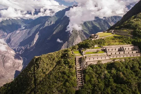 Choquequirao la Ciudad Inca Olvidada - 5D - Cabañas