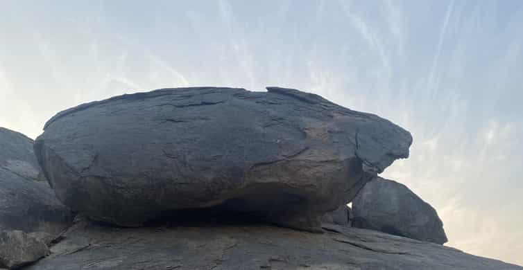 Jeddah: Moon Mountain Guided Hiking Tour with Snacks photo 4