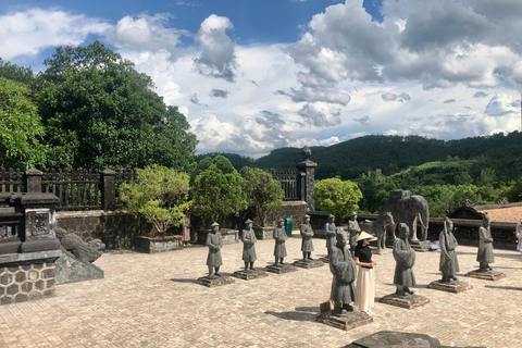 Hoi An/Da Nang: Hue Imperial City med grupp- eller privat turFrån Hoi An/Da Nang: Hue Imperial City Grupptur