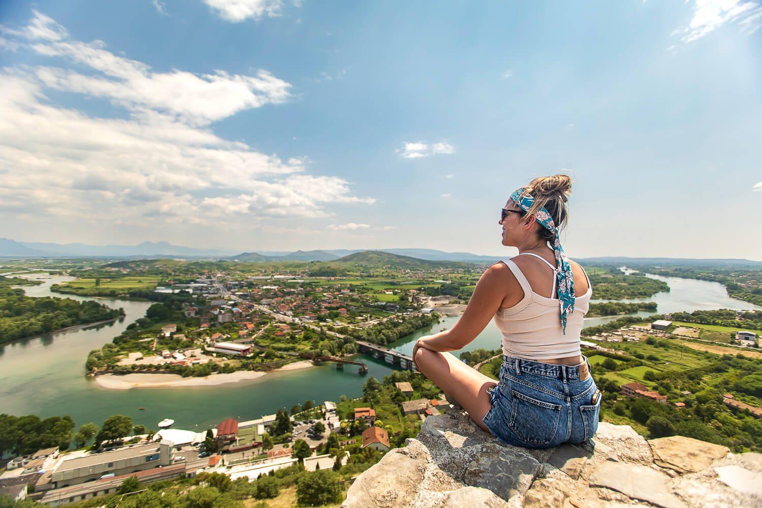 ALBANIEN Tour-Shkodra, Rozafa, Skadar See, Niagara Wasserfälle