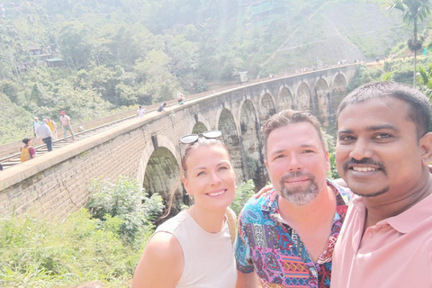 Sri Lanka: 10-Day Guided Tour with Airport Pickup