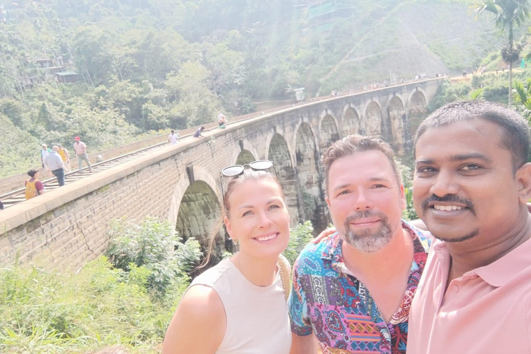 Sri Lanka: 10-Day Guided Tour with Airport Pickup