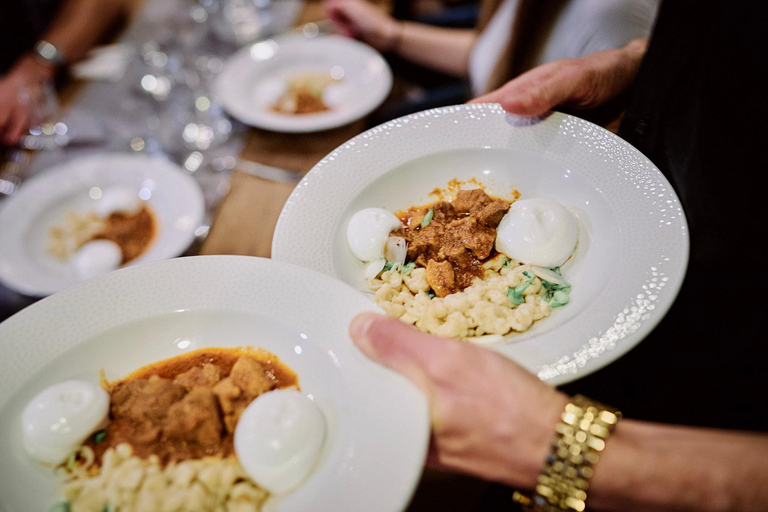 Geführte Tipsy Foodtour mit Getränken in BudapestGeführte Tipsy Food Tour mit Getränken in Budapest