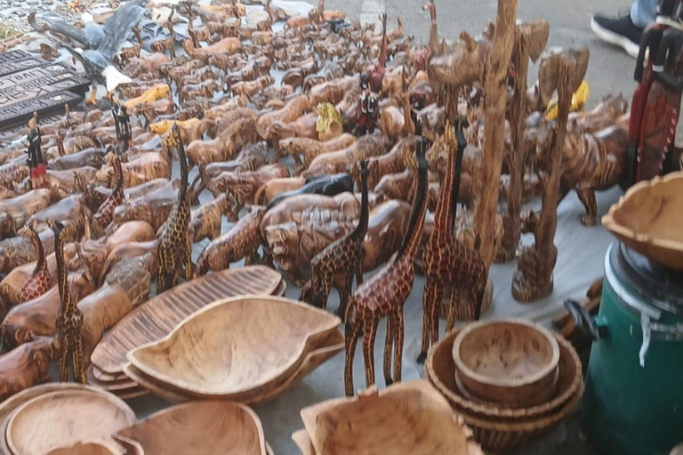 Nairobi: City Walking Tour with Rooftop View