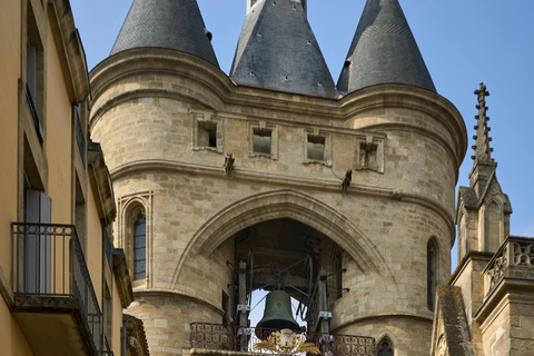 Bordeaux by Bike: Discover Bordeaux's Main Attractions on a Private Ride Bordeaux by Bike: 3-hour tour in Italian, Spanish, or German