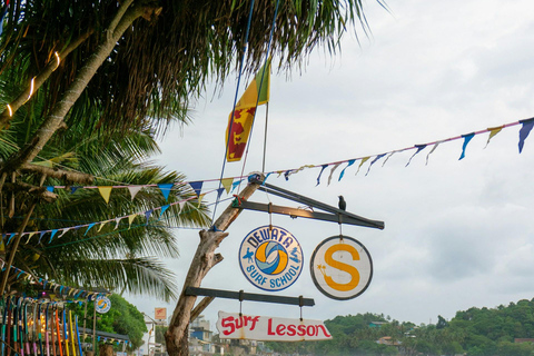 米里萨或卡尔皮蒂亚冲浪营之旅（适合初学者和专家）