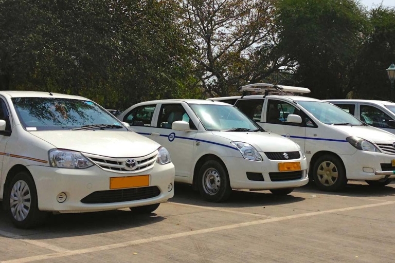 One/Way Transfer: Delhi nach Agra & Jaipur mit dem PrivatwagenPrivater Transfer: Agra nach Neu-Delhi mit dem Privatauto