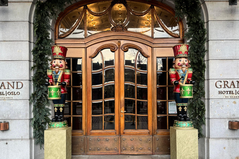 Oslo Christmas City Walking Tour with company founder Oslo in der Weihnachtszeit, 2 Std. 15 Min., auf Deutsch