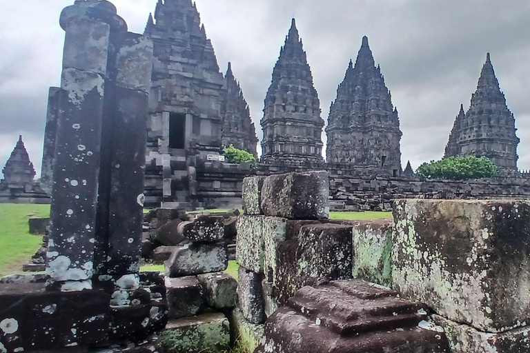 Yogyakarta: Prambanan Temple Guided Tour with Pickup