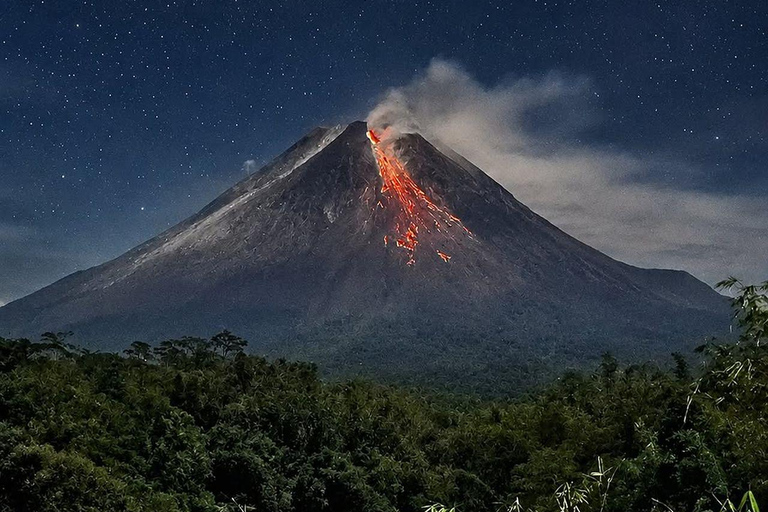 Mount Merapi Jeep Sunset & Lava Flow Night Tour with Pickup