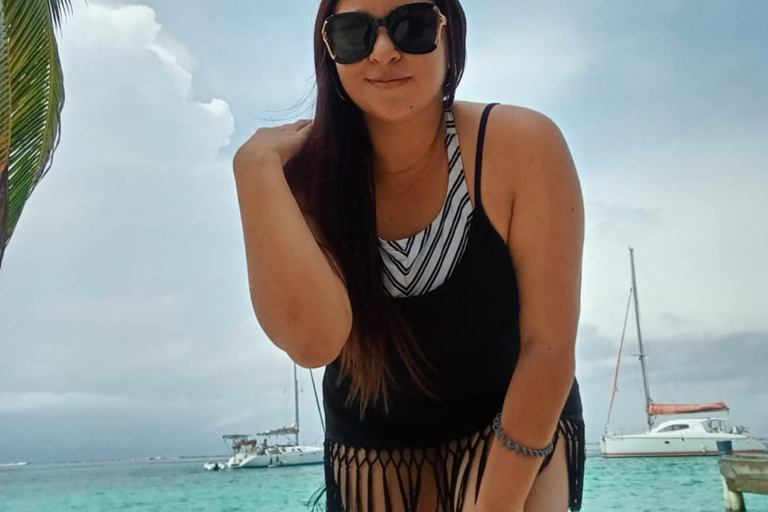 Panama City: San Blas Tropical Adventure – 3 Islands with Lunch at a Local Restaurant Tropical Adventure in Guna Yala: 3 Islands with Lunch at a Local Restaurant