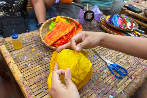 Da Nang/Hoi An: Laternen basteln, Stadtspaziergang &amp; MassageTreffpunkt in Hoi An: Laternenkurs + Stadtspaziergang + Massage