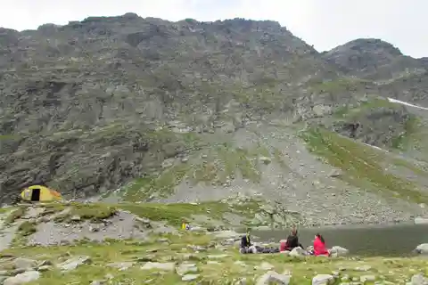 From Brașov: 3-Day Făgăraș Mountains Hiking Adventure