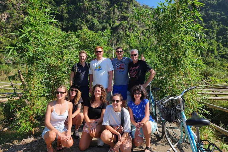 2 日吉婆岛-兰哈湾小团游（含三餐和门票）2天吉婆岛-兰哈湾之旅包括从河内出发的单程接送服务。