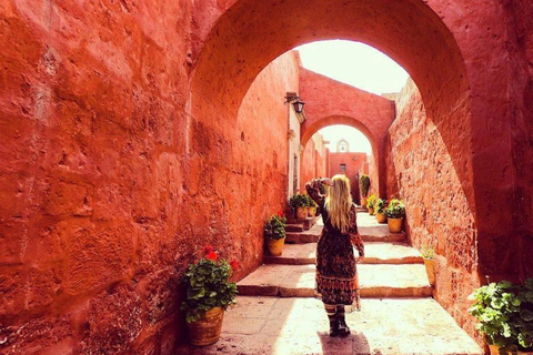 Arequipa: Half Day Private Walking Tour + Santa Catalina Monastery