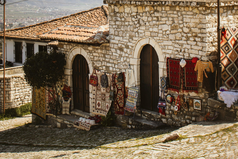 Berat : Visite guidée du château et de la vieille ville à pied