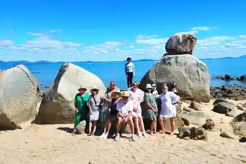 Airlie Beach: Tropical Dingo Beach-Explore & Relax