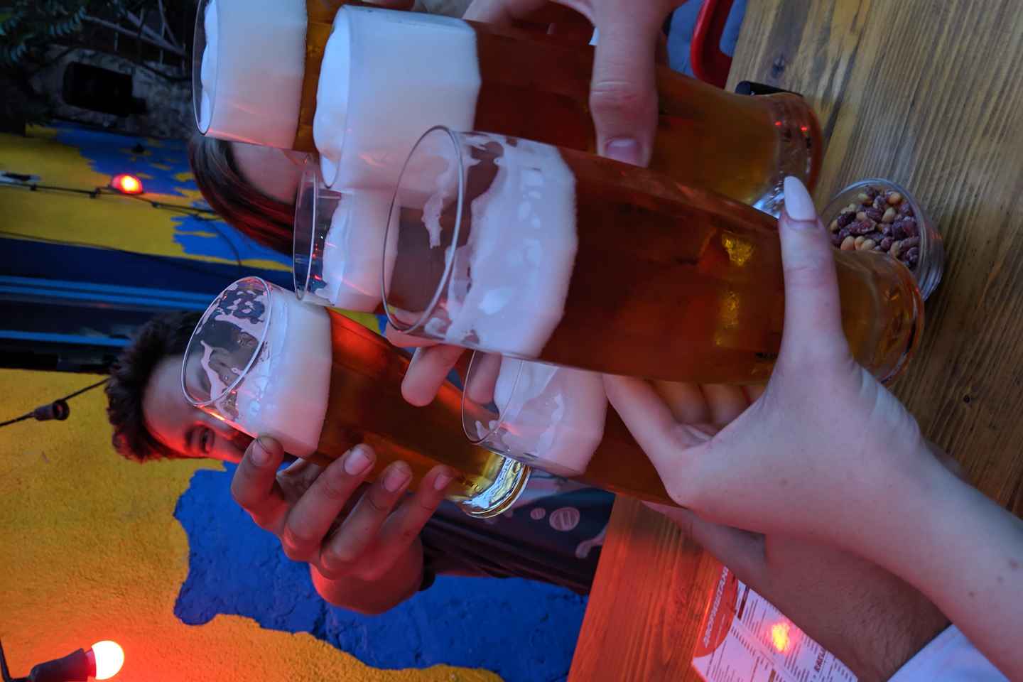 El mundo de los pubs y tabernas: Una Milla Dorada