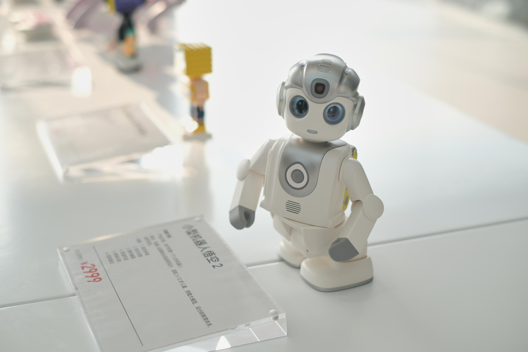 Guangzhou Tech Tour: Decode the City's Living Tech Ecosystem