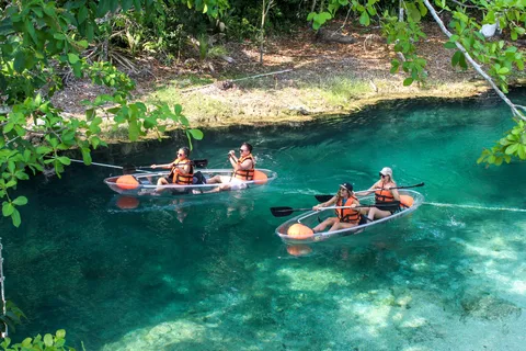 Kayak de mer à la lagune de Bacalar