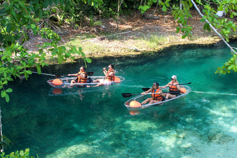 Kayak trasparente alla laguna di Bacalar