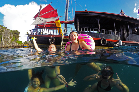 KRABI : Croisière privée avec plongée en apnée au coucher du soleil sur un bateau jonque (cocktail)