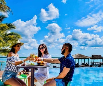 Experiência Top: Excursão a Bacalar e Premium Beach Club com tudo incluído