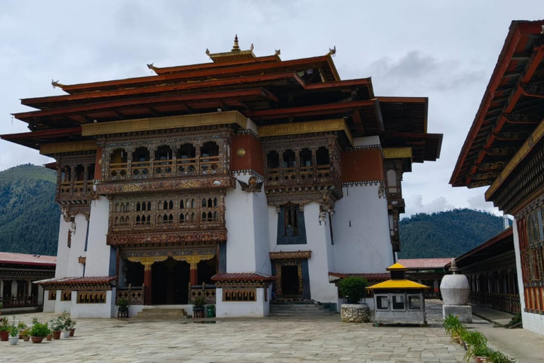 7-Days in Bhutan with River Rafting, Farm Lunch & Stone Bath