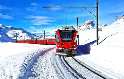 Von Mailand aus: Bernina Express und St. Moritz Tagestour