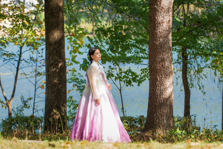 Chuncheon: Hanbok Rental Experience Chuncheon: Hanbok Rental Experience-5-hour Rental