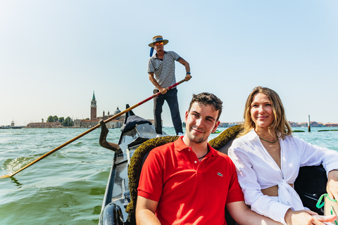 Venedig: Privat gondoltur längs Canal GrandePrivat 30-minuters ikonisk Grand Canal Gondola Ride