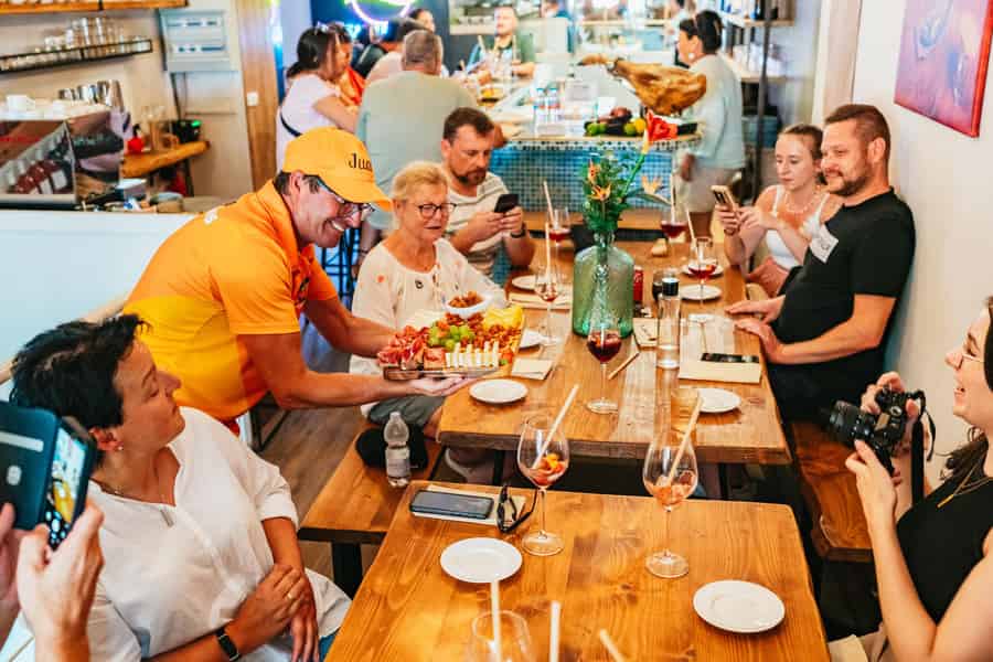 Palma de Mallorca: Feinschmecker-Rundgang durch die Altstadt. Foto: GetYourGuide Palma de Mallorca: Feinschmecker-Rundgang durch die Altstadt. Foto: GetYourGuide