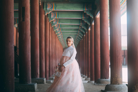 Seoul: Vintage Photoshoot with Professional Photographer