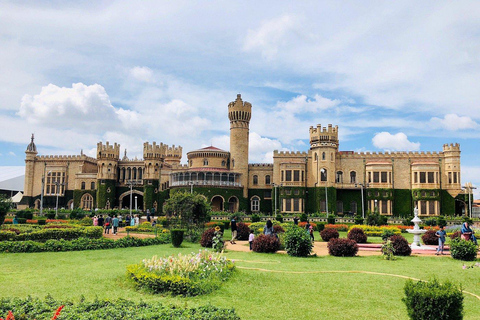 Bangalore: Bangalore Palace Guided Tour with Entry Ticket