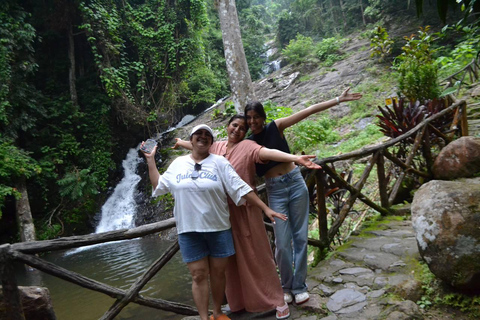 Pakiet przygód na quadach – 1 godzina zabawy na LangkawiPakiet przygód ATV – godzina jazdy dla zabawy w Langkawi